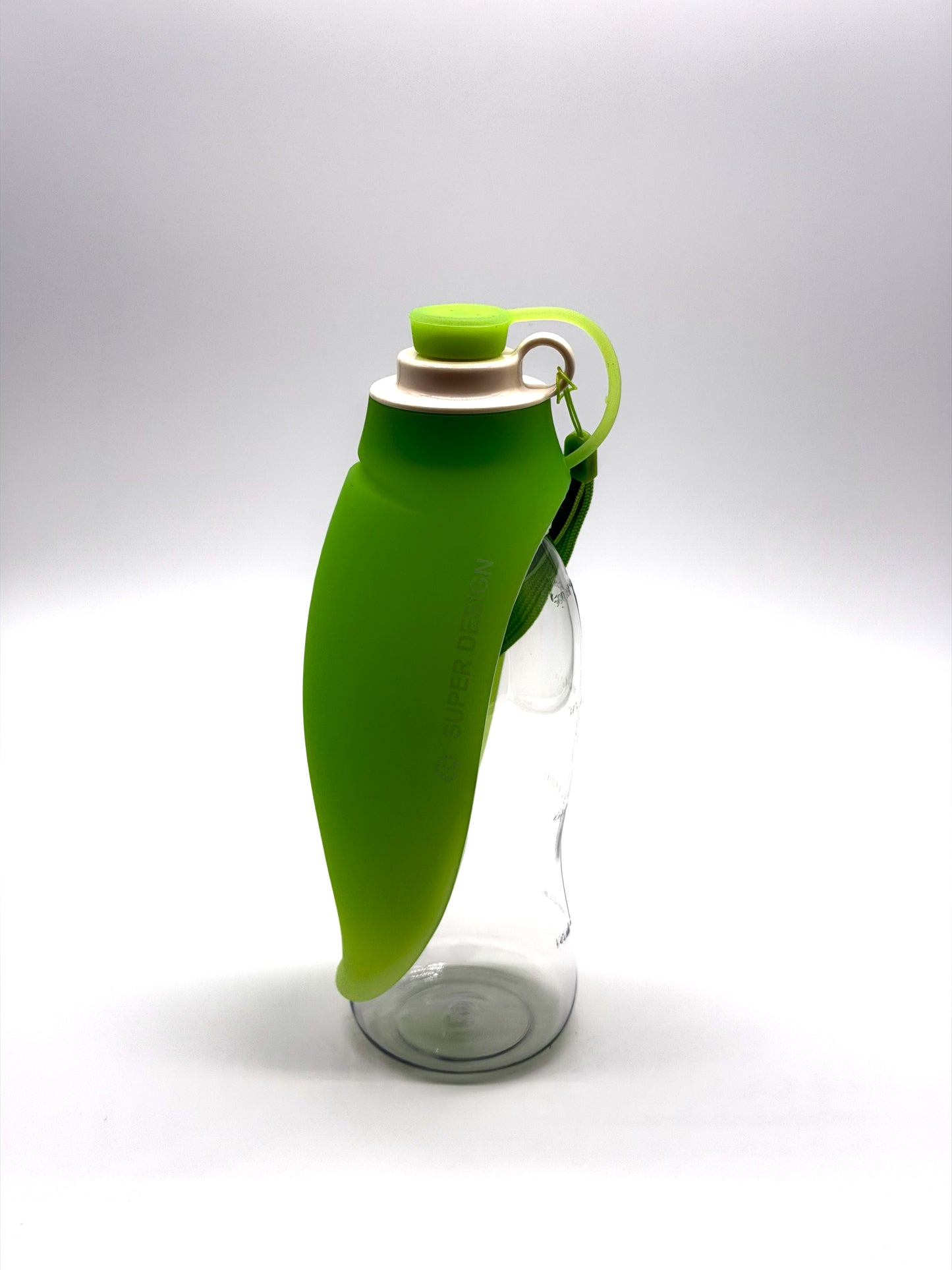 20 oz Dog Water Bottle with Silicone Foldable Bowl